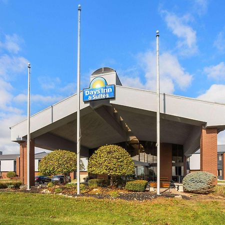 Days Inn & Suites By Wyndham Northwest Индианаполис Экстерьер фото